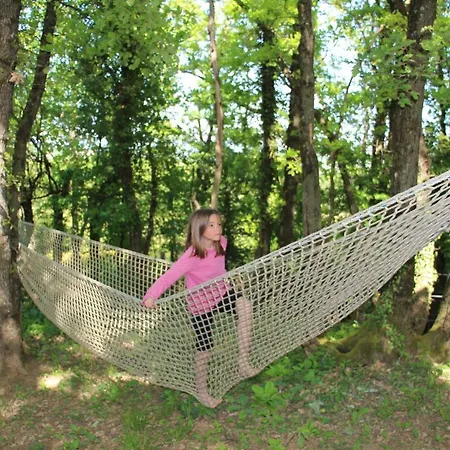 Domaine Insolite Du Petit Moras Couette-café Chomérac