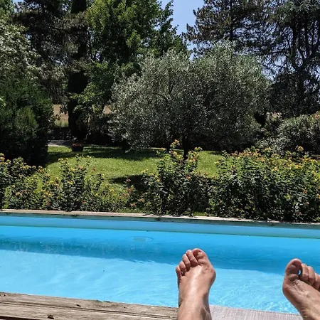 B&B Domaine Insolite Du Petit Moras